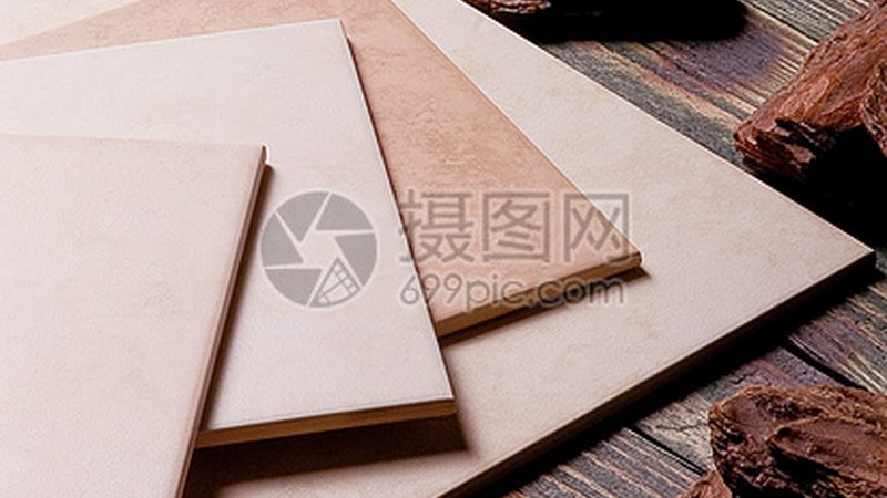 瓷砖铺贴加盟店装修：标准与细节解析